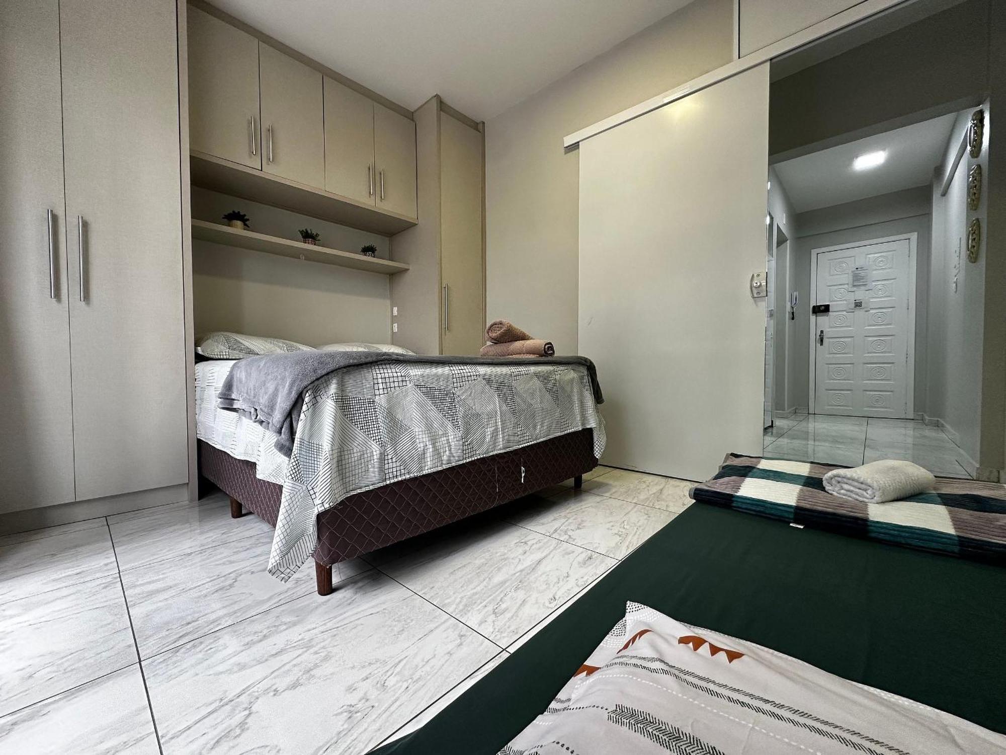 Ma01- Kitnet Com Ar | Vista Big Wheel | Garagem Apartment บัลเนอาริโอ กังโบริว ภายนอก รูปภาพ